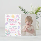 Drie Rex Pastel Dinosaurus 3e Verjaardag Foto Kaart (Staand voorkant)