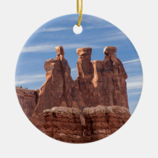 Drie roddels keramisch ornament