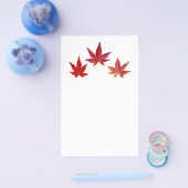 Drie rode omvallende bladeren flyer (Enkel)