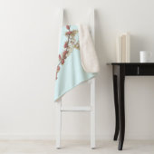 Drie rode vogels in de winter in Audubon's Paarse  Sherpa Deken (In situ)