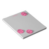 drie roze basketballen girale sport op maat notitieblok (Schuin)