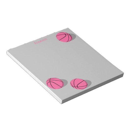 drie roze basketballen girale sport op maat notitieblok (Schuin)