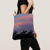 Drie Ruiters, Eén Horizon Tote Bag (Dichtbij)