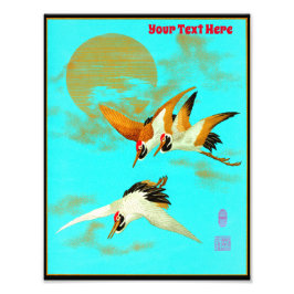 Drie sarus kraan vliegen voor de maan foto afdruk