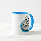 Drie schattige zeehondenbaby's met grote ogen. mok (Voorkant rechts)