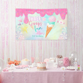 Drie scoops van plezier spandoek