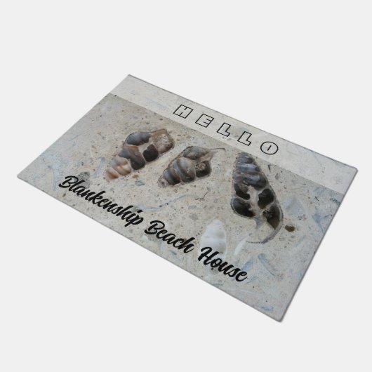 Drie Seashells in Concrete Beach House Custom Deurmat (Schuin)