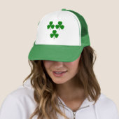 Drie Shamrocks Trucker Pet (In situ)
