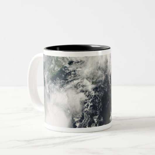 Drie sterke stormen tweekleurige koffiemok (Voorkant links)