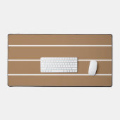 Drie strakke lange witte strepen op Mocha Brown Bureaumat (Keyboard & Muis)