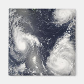 Drie verschillende tyfoons magneet (Voorkant)