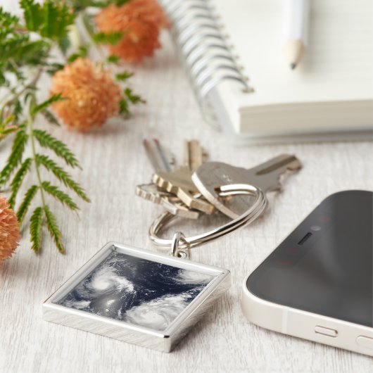 Drie verschillende tyfoons sleutelhanger (Zijkant)