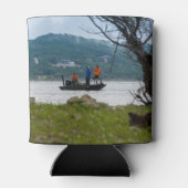 Drie vissers op tafel blikjeskoeler (Achterkant)