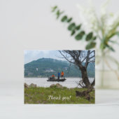 Drie vissers op tafel briefkaart (Staand voorkant)