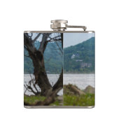 Drie vissers op tafel heupfles (Achterkant)