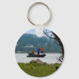 Drie vissers op tafel sleutelhanger