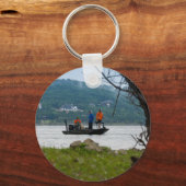 Drie vissers op tafel sleutelhanger (Voorkant)