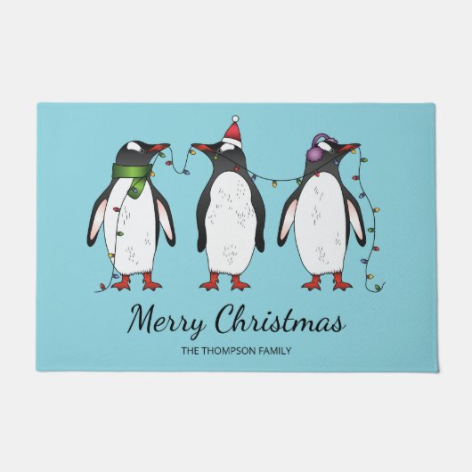 Drie Vrolijke Kerstpinguïns Met Aangepaste Tekst Deurmat (Voorkant)