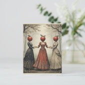 Drie vrouwen met appel hoofden dansen in het bos briefkaart (Staand voorkant)