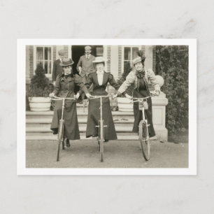 Drie vrouwen op de fiets, begin jaren 1900 (foto) briefkaart