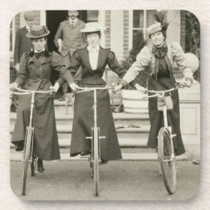 Drie vrouwen op de fiets, begin jaren 1900 (foto) drankjes onderzetter