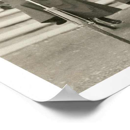 Drie vrouwen op de fiets, begin jaren 1900 (foto) poster (Hoek)