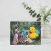 Drie vrouwen picknicken met de reusachtige eend briefkaart (Staand voorkant)