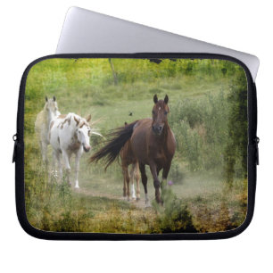 Drie Walkpaarden en veldedierenliefhebbers Laptop Sleeve