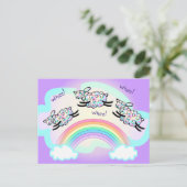 Drie Whee Schapen Springen over een Regenboog Grap Briefkaart (Staand voorkant)