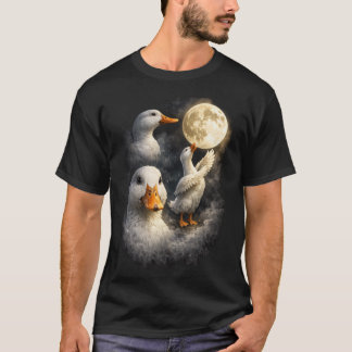 Drie witte eenden onder de volle maan Wildlife Art T-shirt