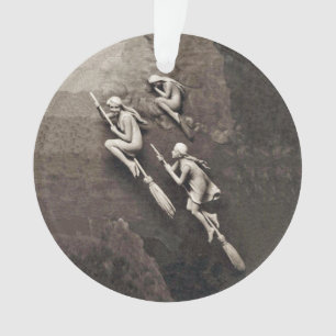 Drie witte heks vliegen op Brooms Brown Ornament