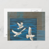 Drie witte zeegarren die over het water vliegen briefkaart (Voorkant / Achterkant)