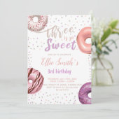 Drie zoete roze donut Birthday-uitnodigingen Kaart (Staand voorkant)