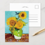 Drie Zonnebloemen | Vincent van Gogh Briefkaart<br><div class="desc">Fijn kunstbriefkaart van Drie Zonnebloemen (1888) door Nederlandse kunstenaar Vincent van Gogh. Het originele werk is een olie op canvas afschilderend een stilleven van heldere gele zonnebloemen tegen een turkooise achtergrond. Klik aanpassen het om uw eigen tekst toe te voegen of het ontwerp te personaliseren.</div>