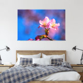 Drie zonovergoten kersenbloesems op een zonnige le canvas afdruk (Insitu (Slaapkamer))