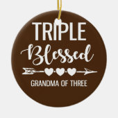 Driedubbele kleinmoeder van drie kleinkinderen keramisch ornament (Voorkant)