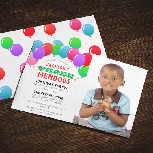 DrieEnorme 3e Verjaardag Ballon Rode Foto Kaart