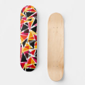 Driehoeken, geometrische vormen, geel en rood persoonlijk skateboard (Voorkant)