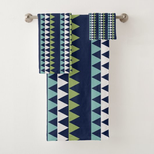 Driehoeken voor Neptune, Seashell, Green en Navy Bad Handdoek (Insitu)