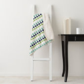 Driehoeken voor Neptune, Seashell, Green en Navy Sherpa Deken (In situ)