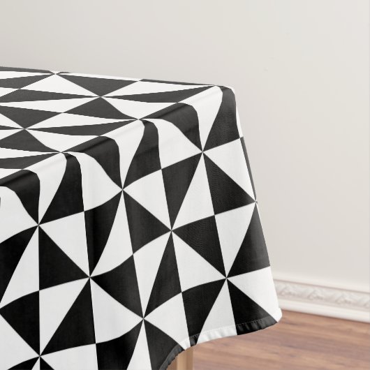Driehoekspatroon zwart-wit tafelkleed (Voorbeeld)