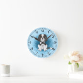 Driekleurige Cavalier King Charles Spaniel Hond Op Ronde Klok (Huis)