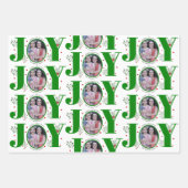Driekleurige groene Joy Christmas vakantiefoto Inpakpapier Vel (Voorkant 2)