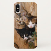 Driekundige kat Kittens wordt geconfronteerd met g Case-Mate iPhone Case (Achterkant)