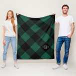 Drieletterige Monogram groene buffelcheque Fleece Deken<br><div class="desc">Geweldig voor het smokkelen op patio's in koele herfstlucht,  of door het vuur op een koude winternacht,  zal deze superzachte vlootsdeken je lui zijn. Een patroon van trendmatige,  grootschalige,  groene en zwarte buffelcontrole met een gepersonaliseerd drieletterige monogram.</div>