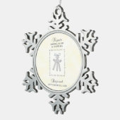 Drieling Doop op Gele 3 Kruizen Gepersonaliseerd Tin Sneeuwvlok Ornament (Rechts)