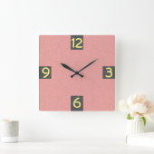 Driemaandelijkse minimalistisch meisje op elke kle vierkante klok (Huis)