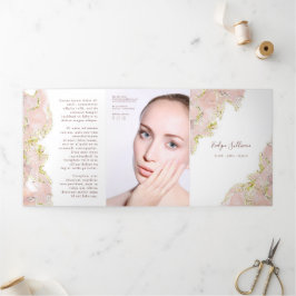 Drievoudig brochure voor roze marmerontwerp drieluik kaart