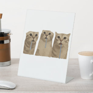 Drievoudig Kwijlende Dwaze Katten Meme Reclamebord Met Voetstuk