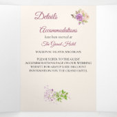 Drievoudig Lila Roos Weddenschap Drieluik Uitnodiging (Binnenkant midden)